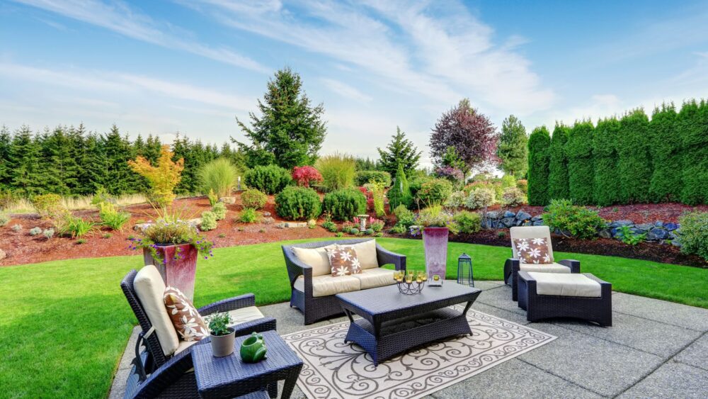 Renovating Your Outdoor Space: Ideas for a Stunning Backyard Oasis